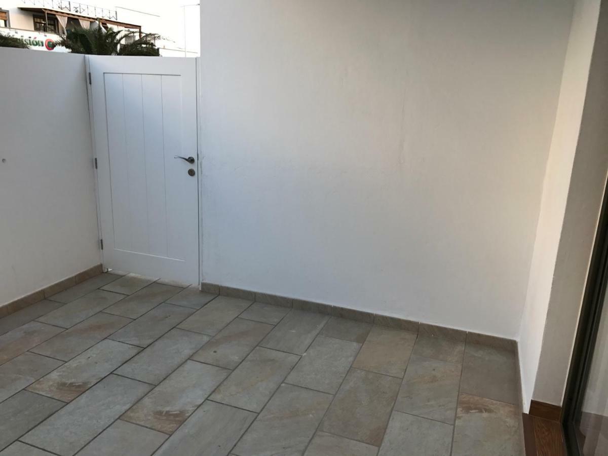 Lc Playa Honda Holiday home *